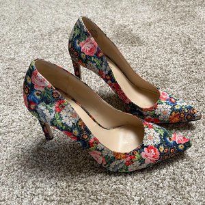 Nine West Floral heels, size 6